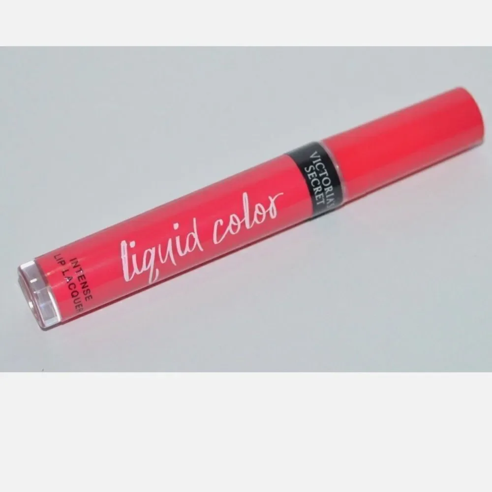 Victoria's Secret Intense Lip Lacquer Liquid Color Naughty